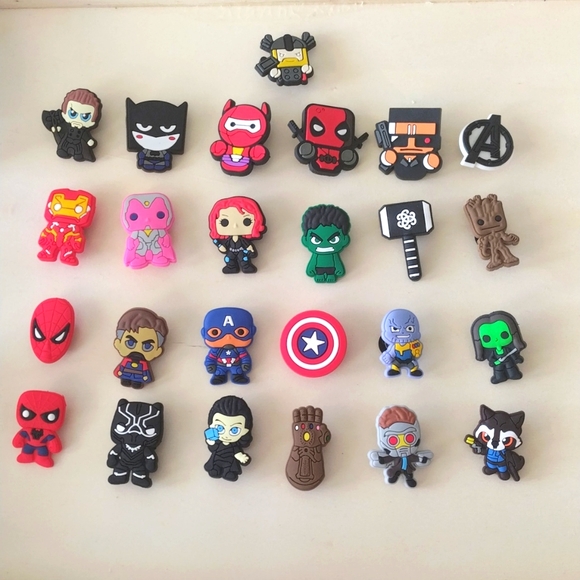 Croc chime lot of 31 superheroes - Picture 1 of 4